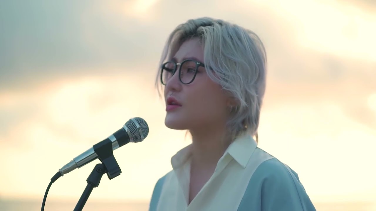 Yêu Thời Lofi Music Vicky Nhung & Long Rex 🎶