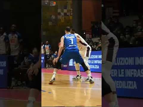 Sanders ✈️ Daum 🔨