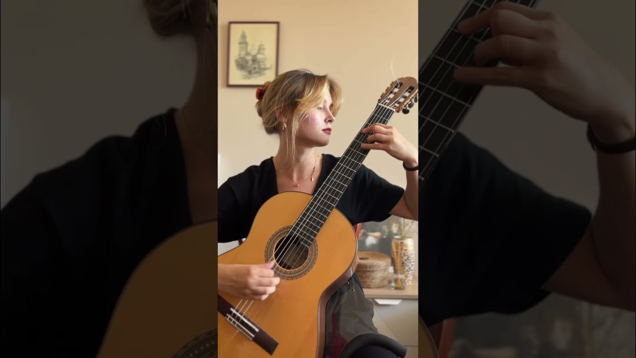 The Beatles - Blackbird | Guitar Cover 🖤🎼 #shorts #guitarcover