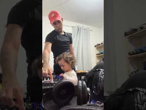 La hija del DJ presionó un botón y sorprendió a todos #shorts