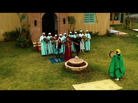 DJ Hamida feat. Khadija Atlas & LECK - "Berbère holiday" ⵣ (clip officiel)