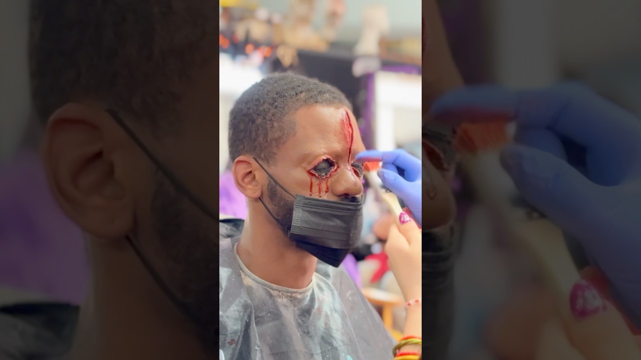 Inside Halloween Horror Nights ๐