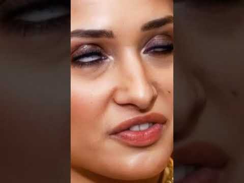 Tamanna Bhatia Face Expression OMG 😱😱