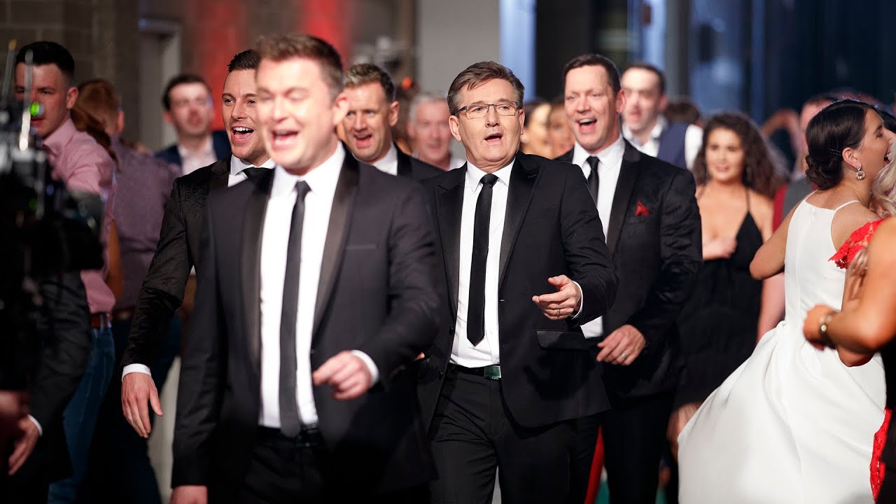 Walk of Life Opens Late Late Country Special 2019 🎶