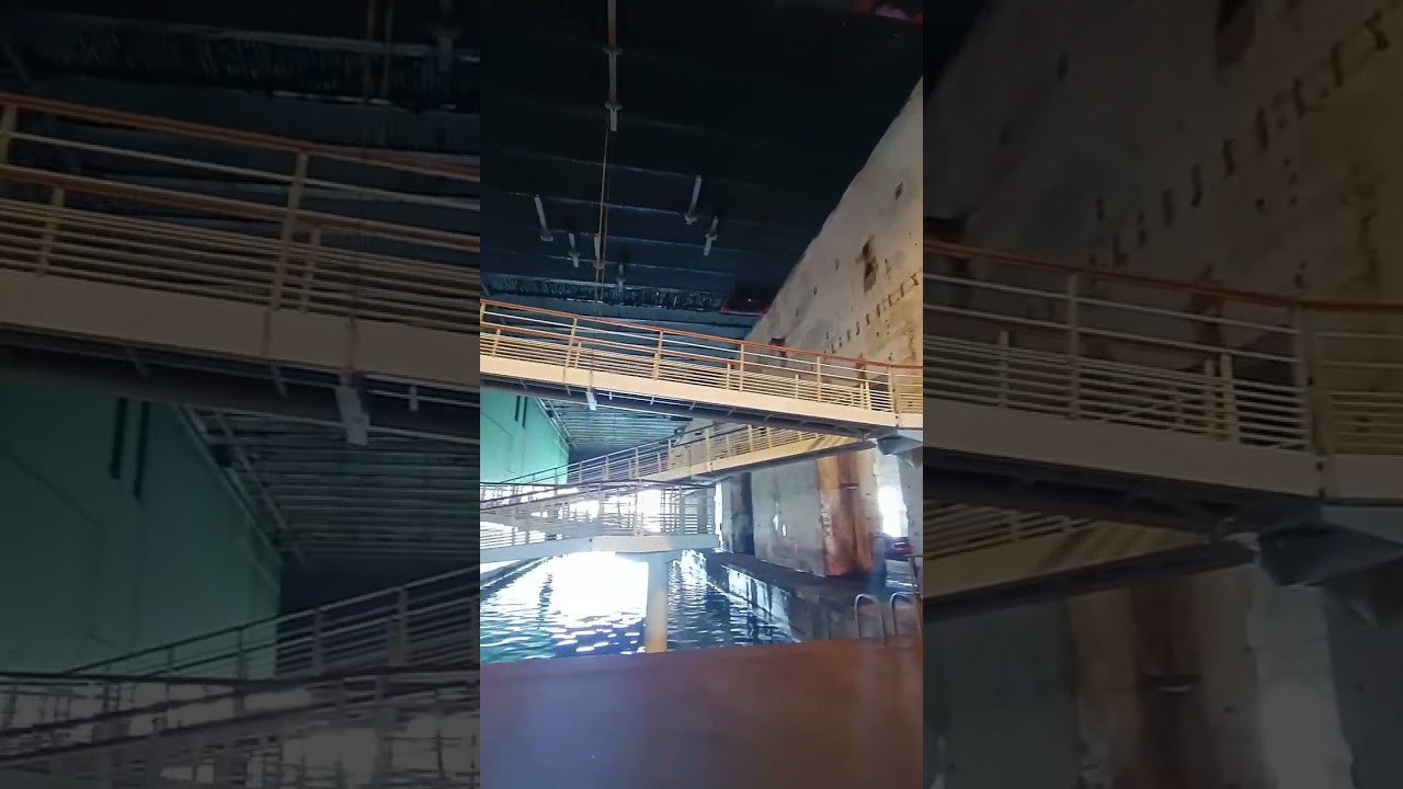 Saint Nazaire's U-Boat Bunker: Engineering Marvel ⚙️