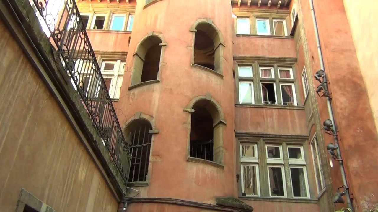 Les Traboules du Vieux Lyon 🏘️