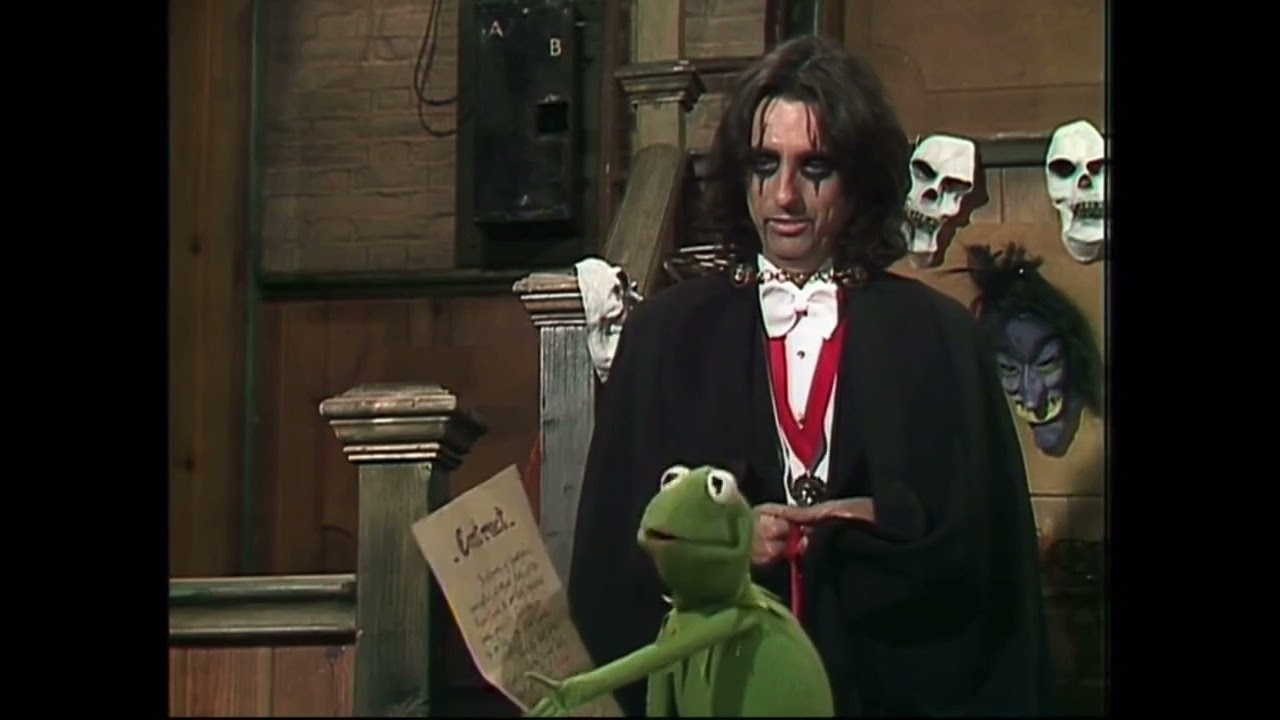 The Muppet Show - 307: Alice Cooper - Backstage #1 (1978)