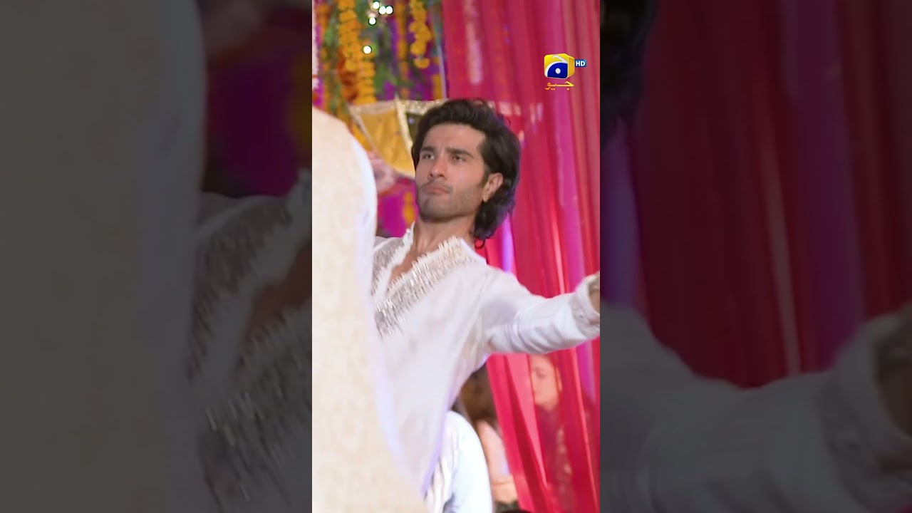 Feroze Khan's Stunning Dance at Hareem's Wedding 💃 | Khumar Shorts