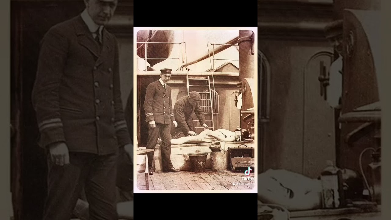 Uncovering the Secrets of Titanic's Tragic Loss 🚢