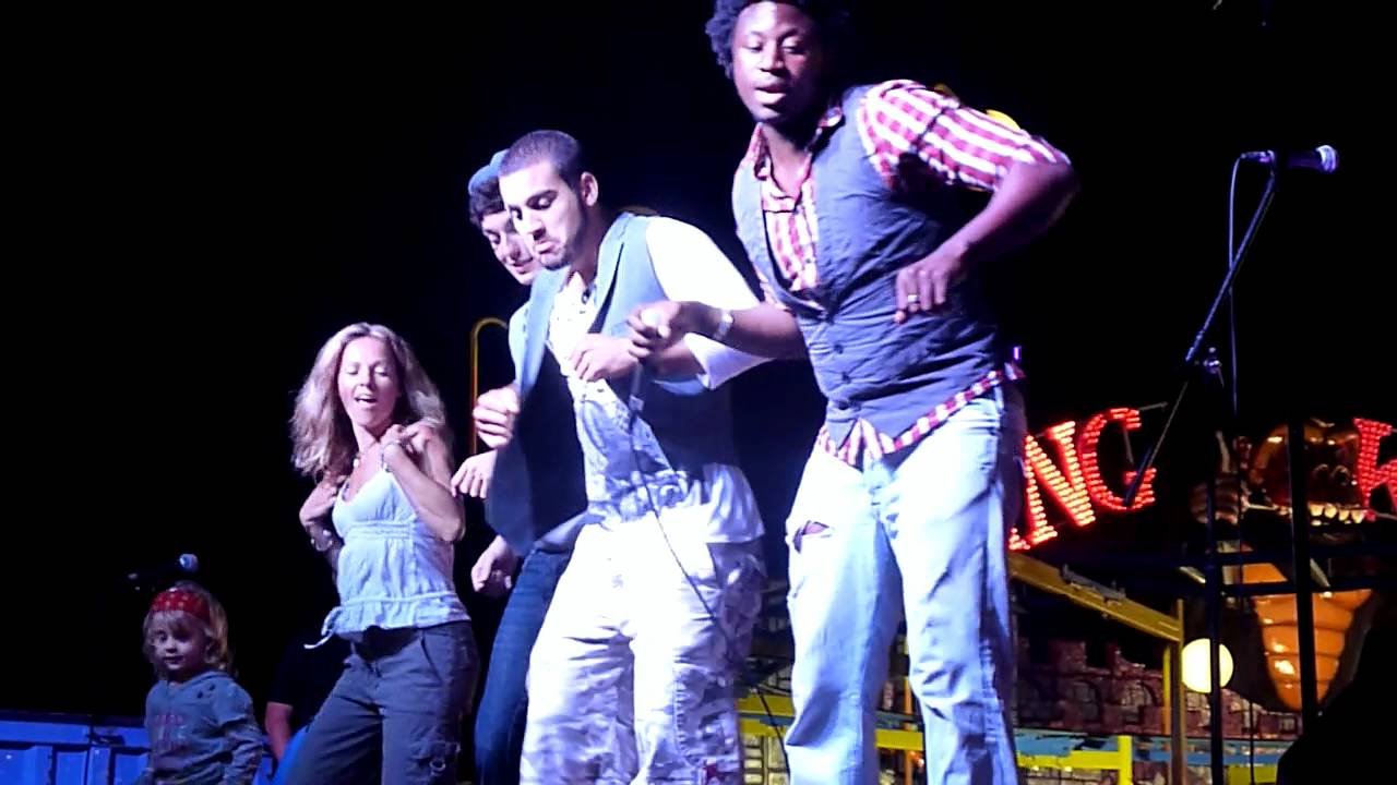 Nedjim & Jordan Perform on La Voix des Sages 🎶