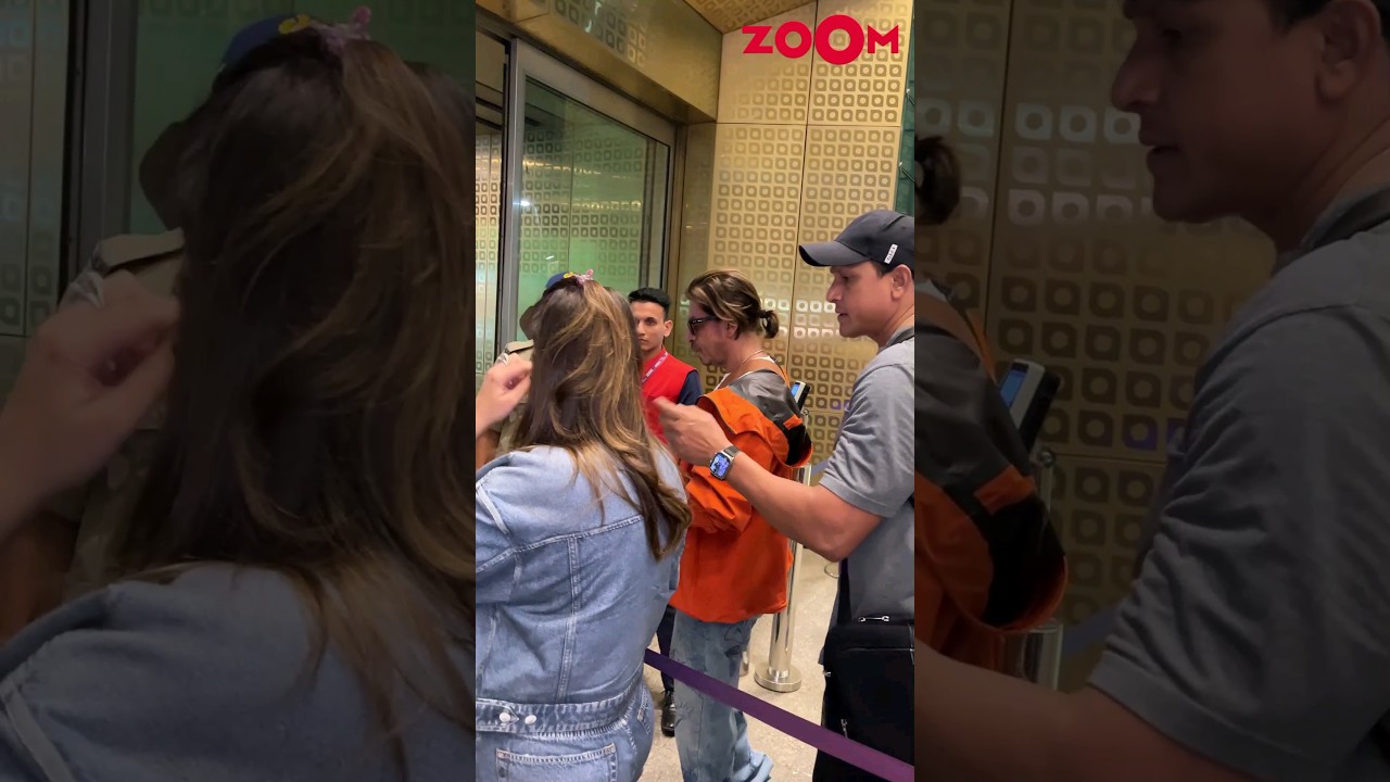 Shah Rukh Khan Smiles at Airport Security 😊