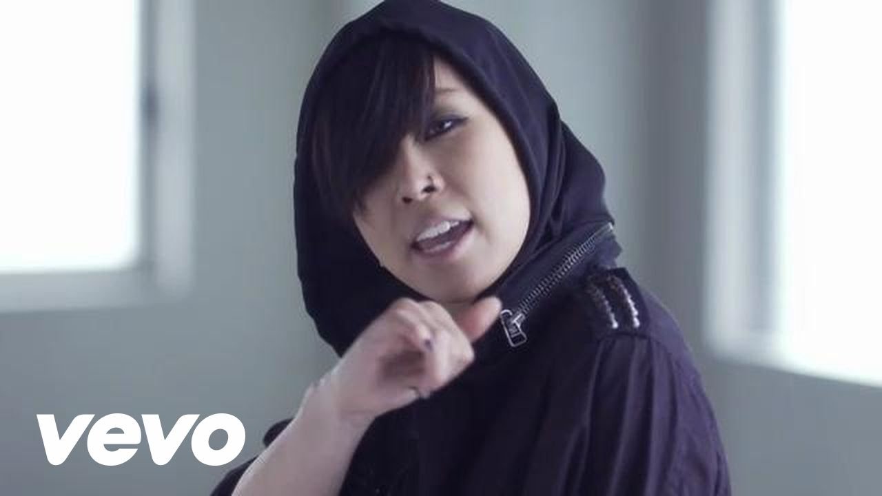 AIの新アルバム『INDEPENDENT』リードトラック🎶 女性たちの強さとスタイルを讃えるガールズ・アンセム