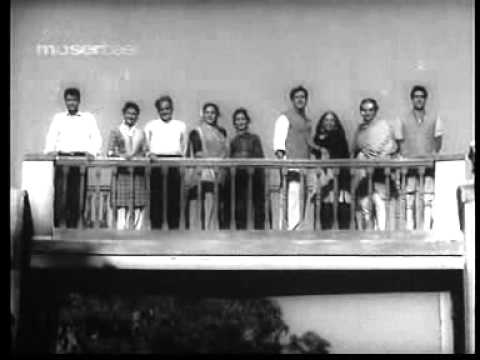 Dharmputra (1961) - Sare Jahanse Achchha Hindustan Humara - Mohd Rafi & Asha Bhonsle (Part 2).mp4