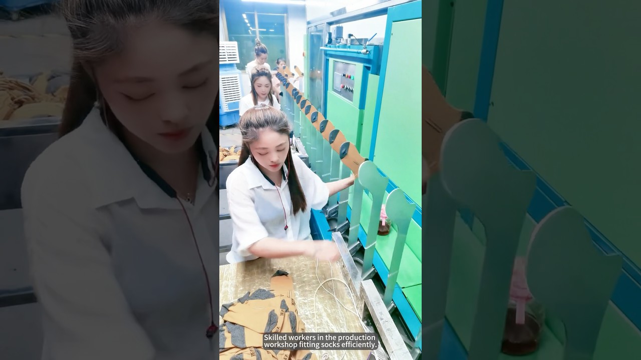 Efficient Sock Fitting by Skilled Workers 🧦