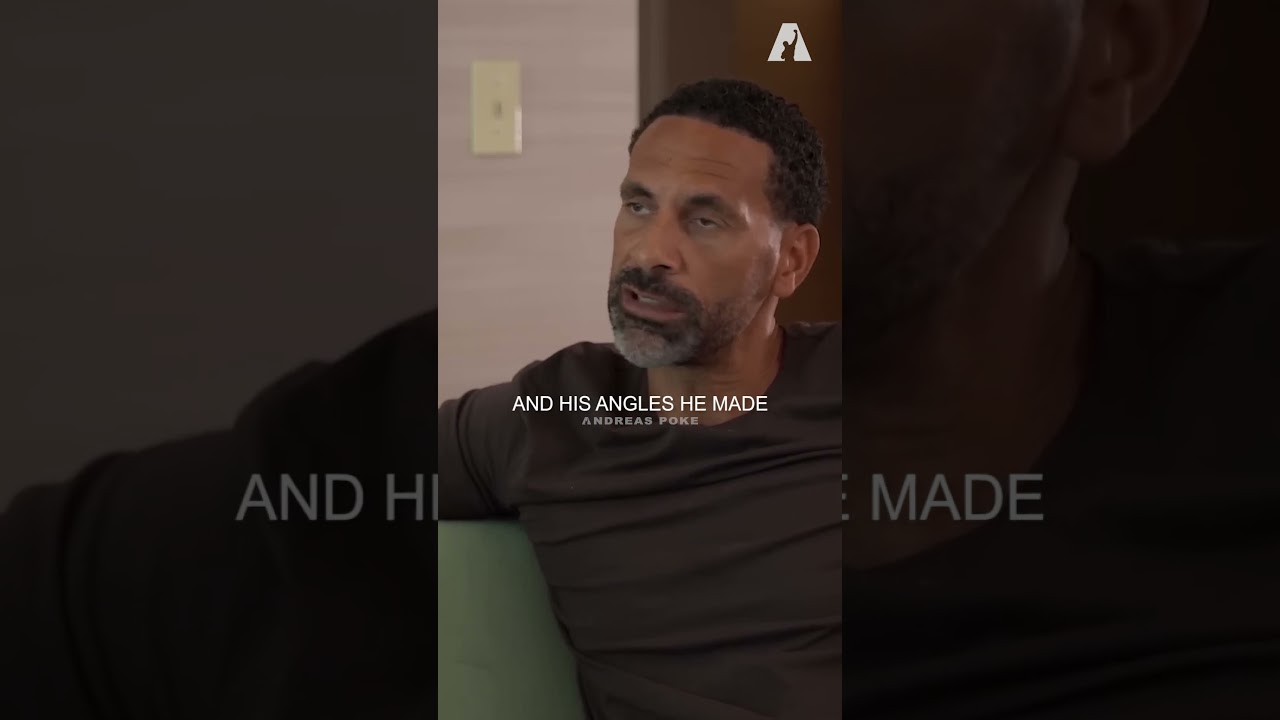 Wayne Rooney on Michael Carrick - 15€ Jerseys You Can't Miss