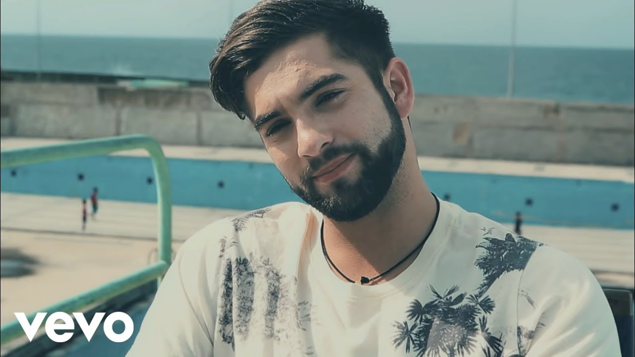 Kendji Girac en live : Découvrez les images inédites de 'Ma Câlina' 🎶