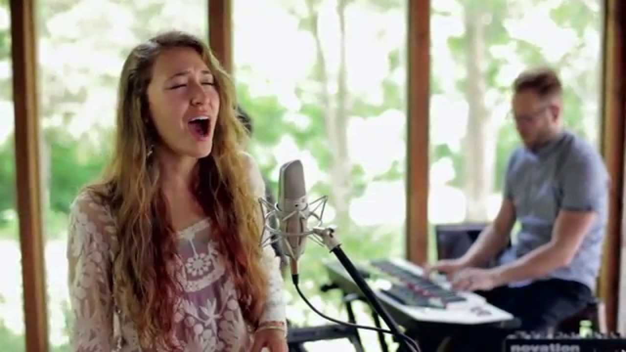 Lauren Daigle Live Acoustic Performance of 'How Can It Be' ๐ถ
