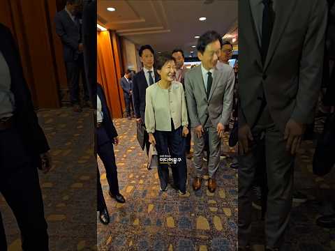 #박근혜 중앙일보 창간 60주년 축하해 주기 위해 상경.