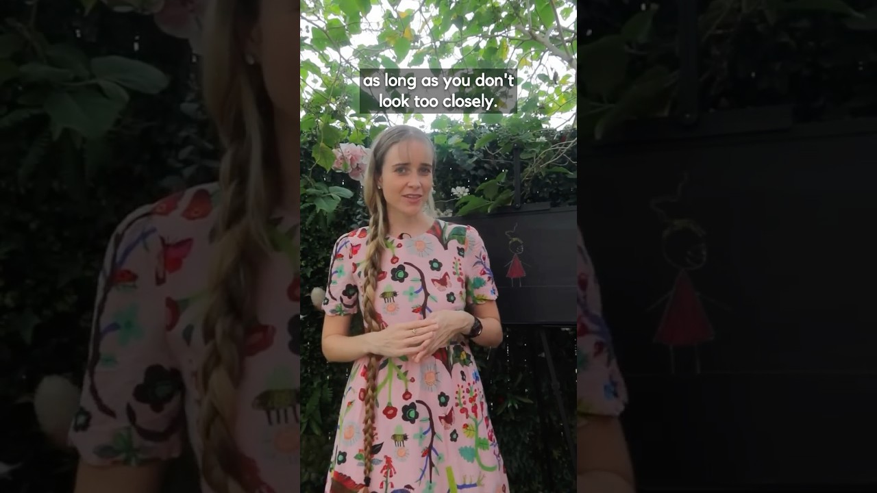 Long Neck: Explore 4D Concepts 📘