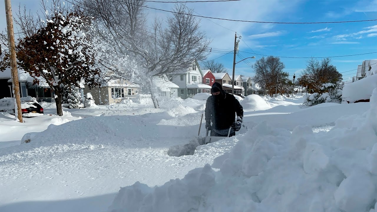 Buffalo Snowstorm 2022: 77 Inches of Snow Falls in Deadly Lake-Effect Blizzard ❄️