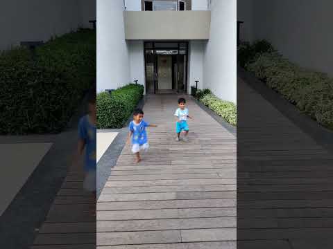Twins running race 😍😍 #shorts #twins #nilanvihaan #cutebabies #running #playtime #fun