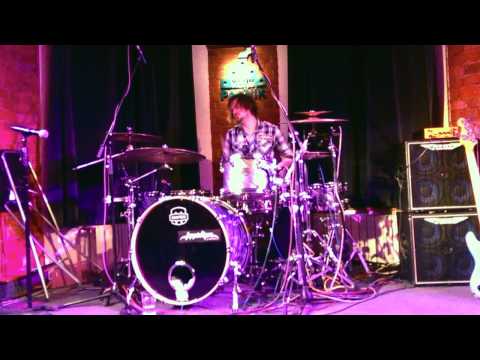 Lukas Pavlik-Drum Solo_2015 / Kamil Střihavka&LEADERS! Klub Parník, Ostrava