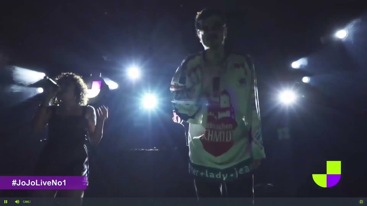 No.1 ft. Melek Mosso - Hiç Işık Yok | Unforgettable Live Performance 2021 🎶