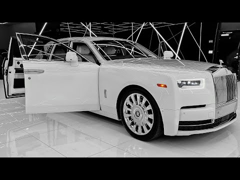 Rolls-Royce Phantom (2025) - The Most Expensive Super Luxury Sedan!