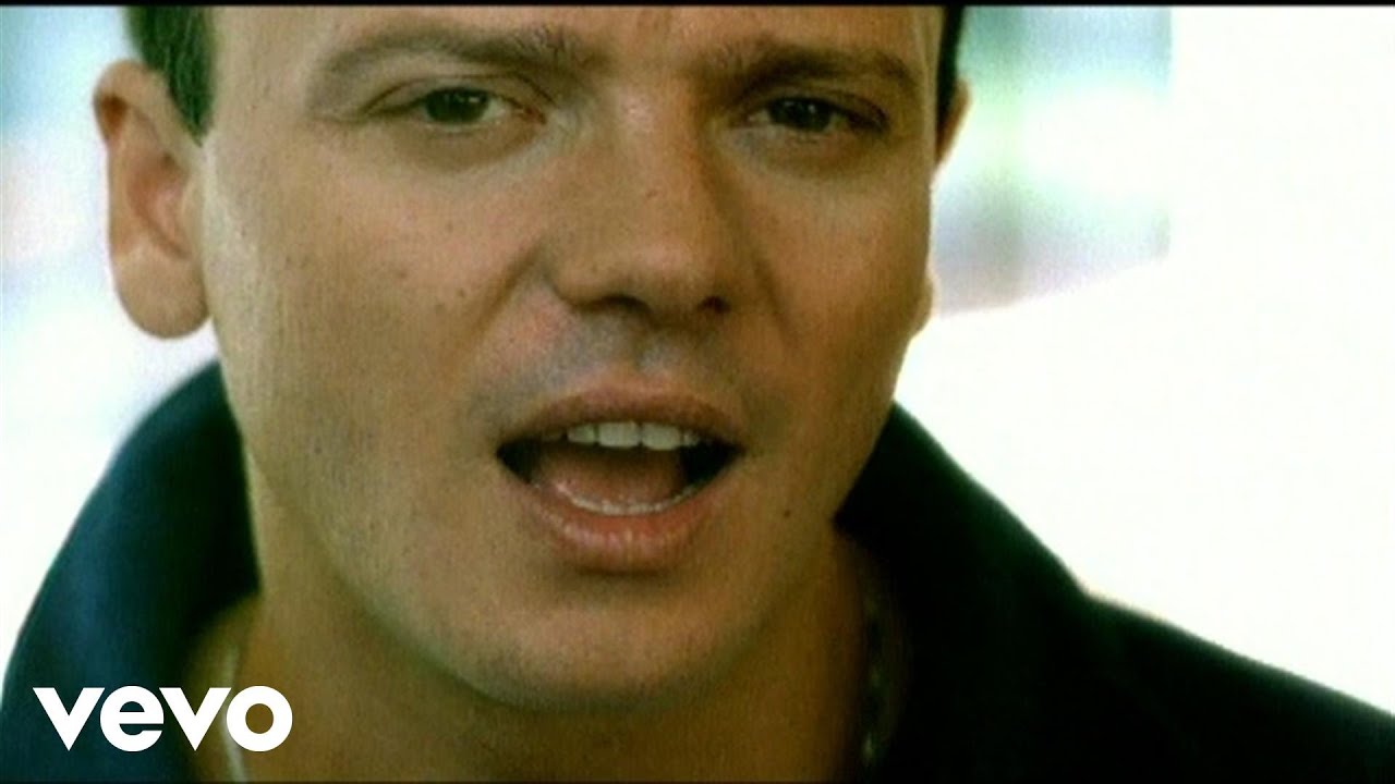 Gigi D'Alessio - Quanti Amori 🎶 Official Music Video