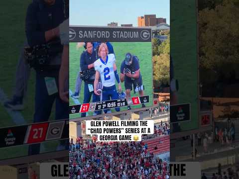 They told fans to boo Glen Powell & his team đ
(via georgialingerfelt/TT)