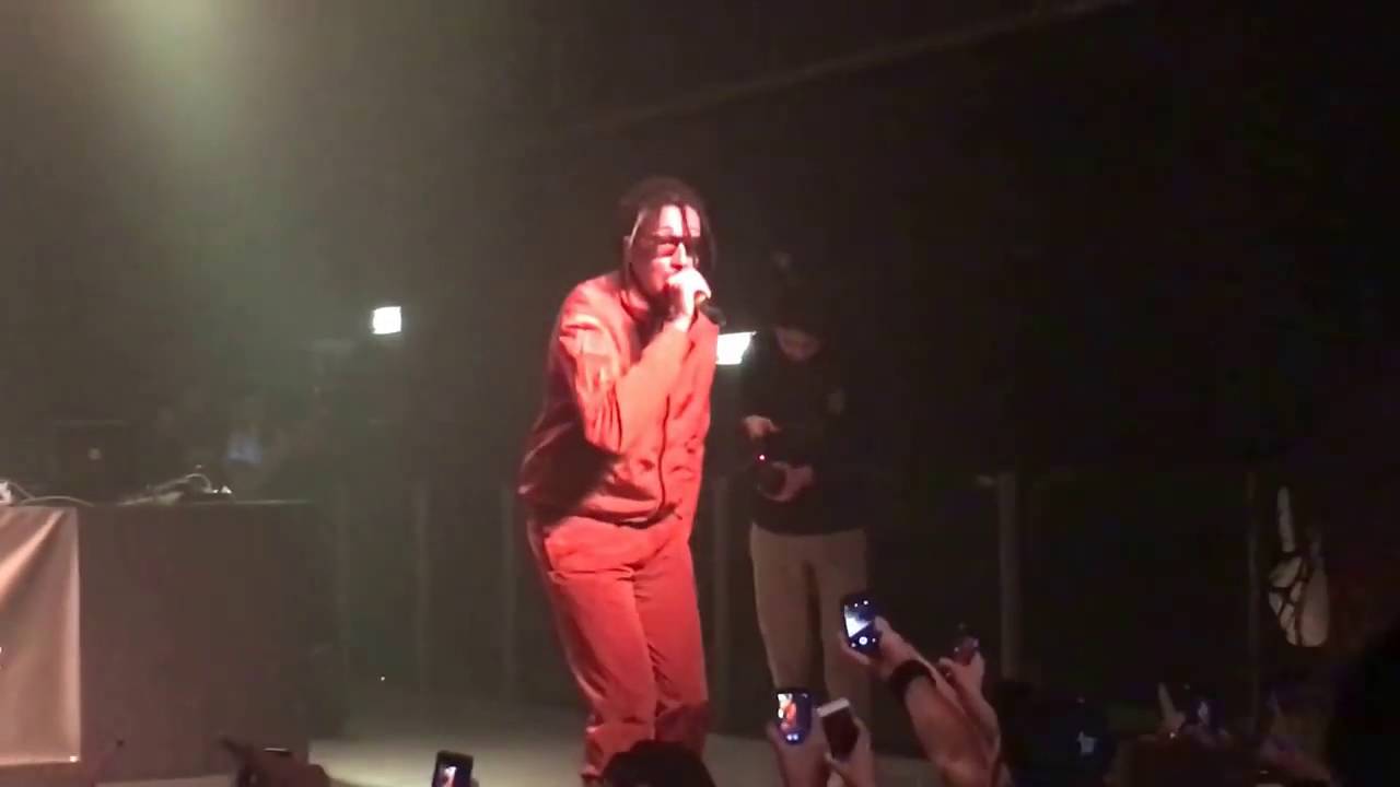 Ghali Wily Wily Live a Milano + Testo 🎤