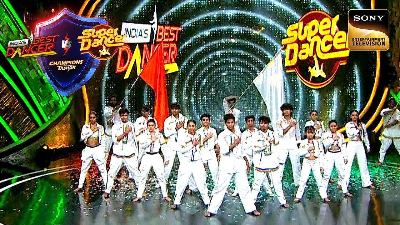 Maa Tujhe Salaam Performance by Contestants 🎶