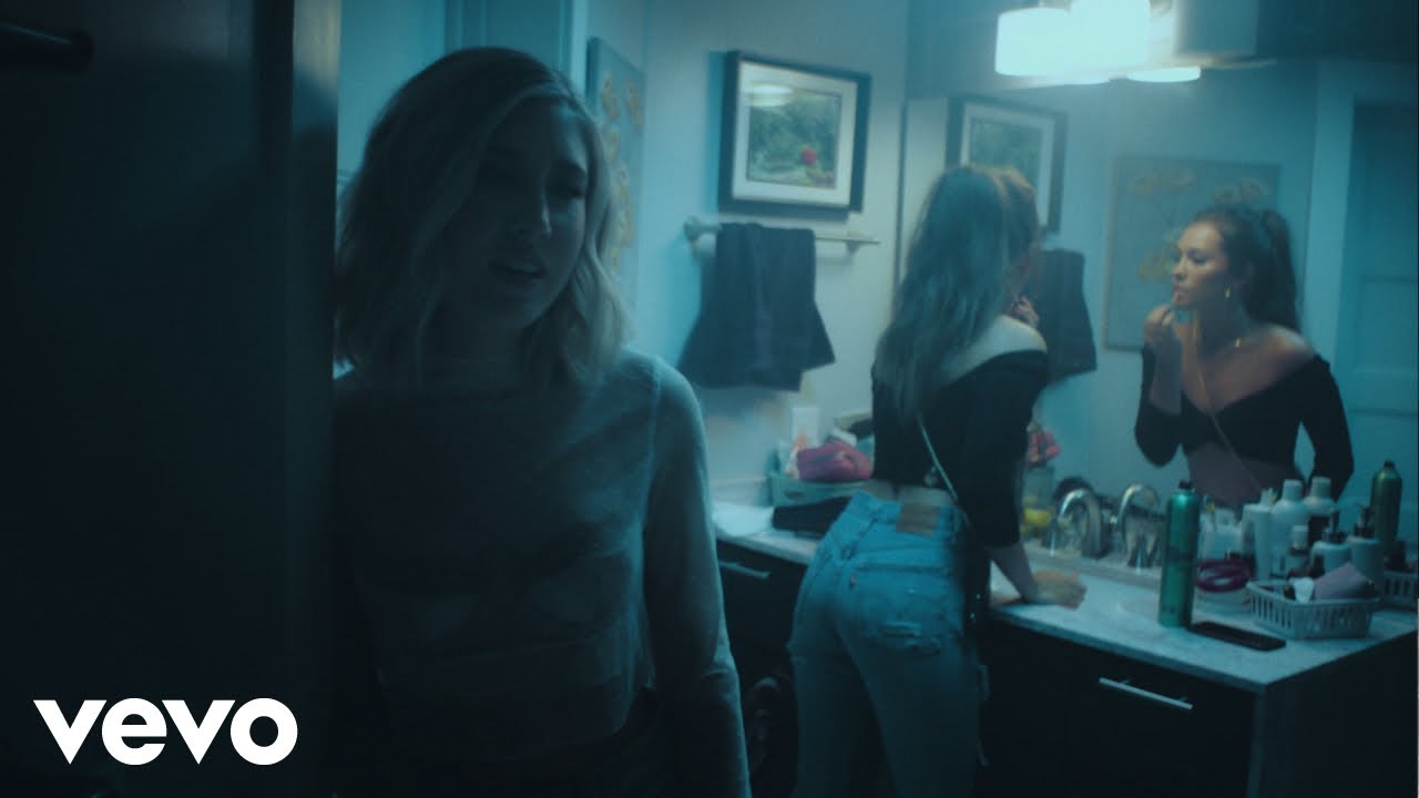 Maddie & Tae - Friends Don't (Official Video) πΆ