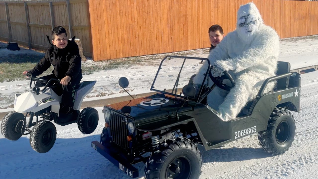 Kids Snow Day! Caleb Explores Snowflakes & Plays with a Funny Yeti with Mom & Dad ❄️