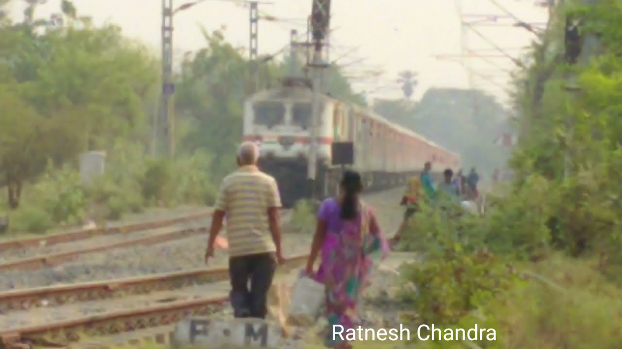 Hatia Patna Islampur Express Departing Hilsa 🚆