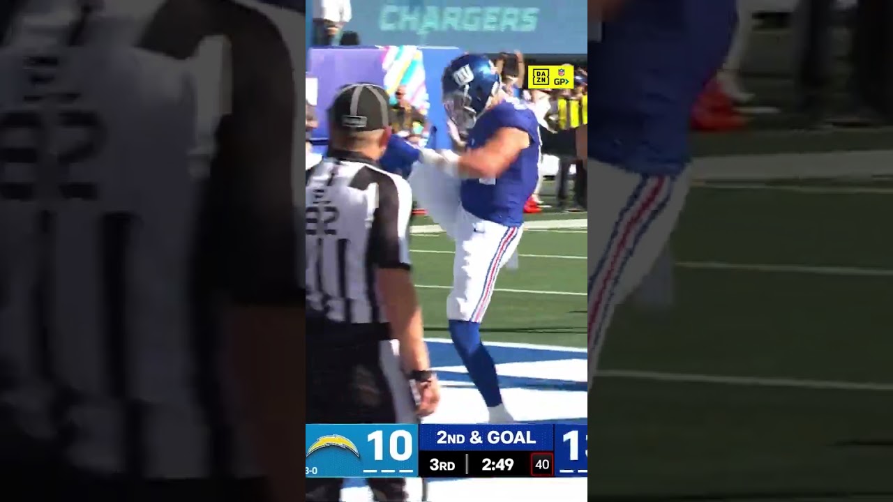 Jaxson Dart Connects with Theo Johnson for Exciting Touchdown 🌀