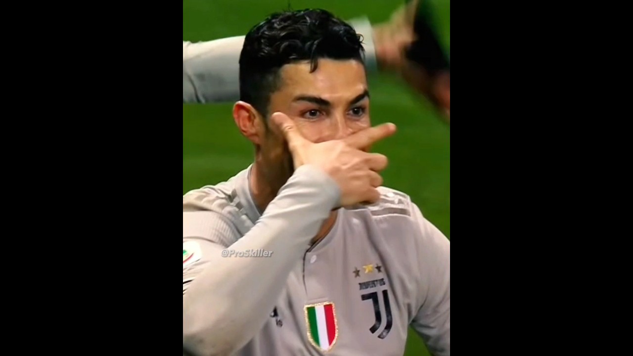 Ronaldo & Dybala: Iconic Juventus Duo ⚽