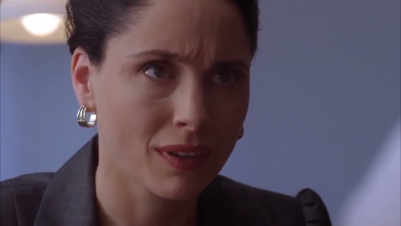 Breaking Bad - Walter poisons Lydia