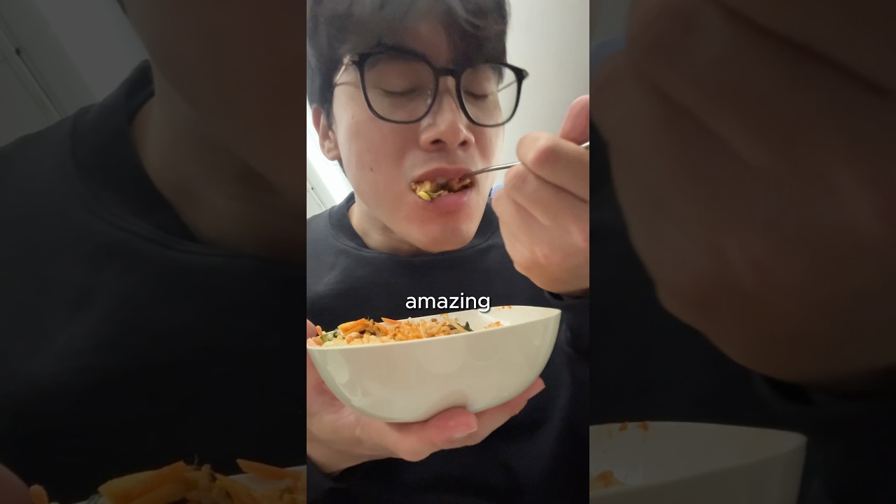 Discover How Many Free Meals You Can Get on a Plane βοΈ