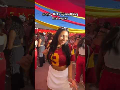 why I go to frat parties every weekend 😏 #usc #frat