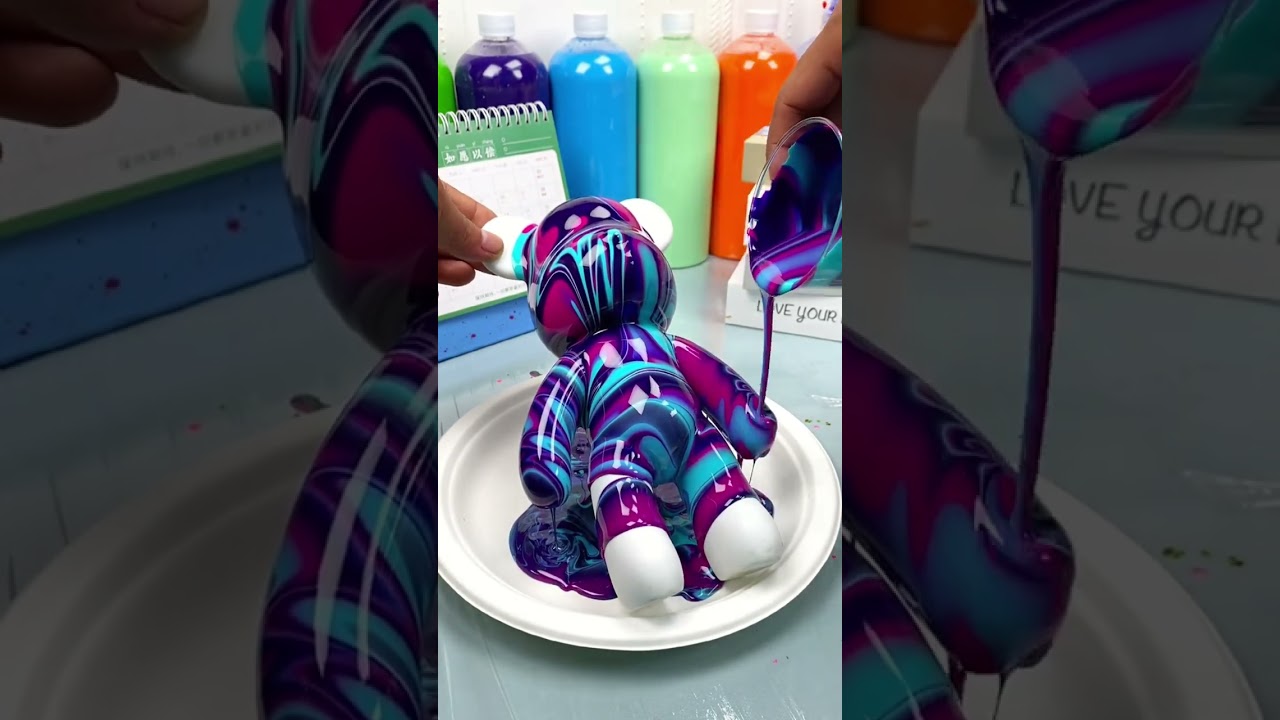 DIY Satisfying BearBrick Fluid Art π¨