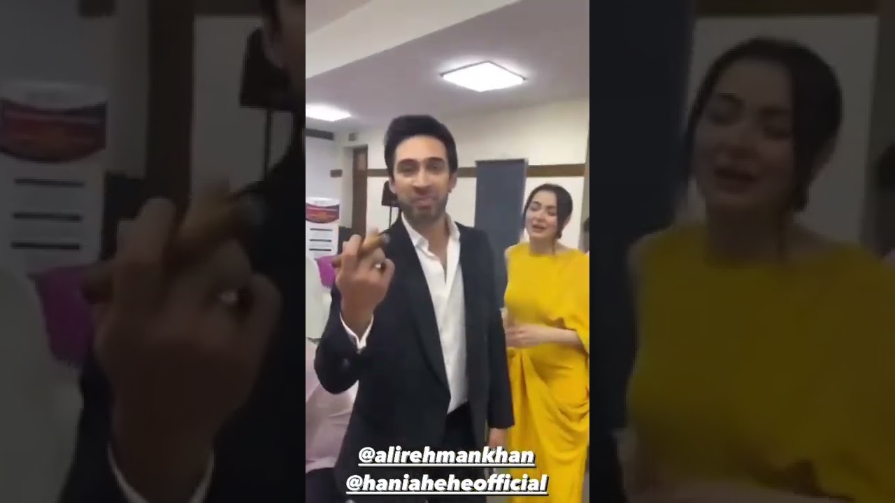 Hania Amir & Ali Rehman Spotted Smoking on Set π¬