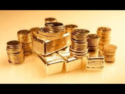 Gold IRA vs. Traditional IRA Comparison (2023) 💰