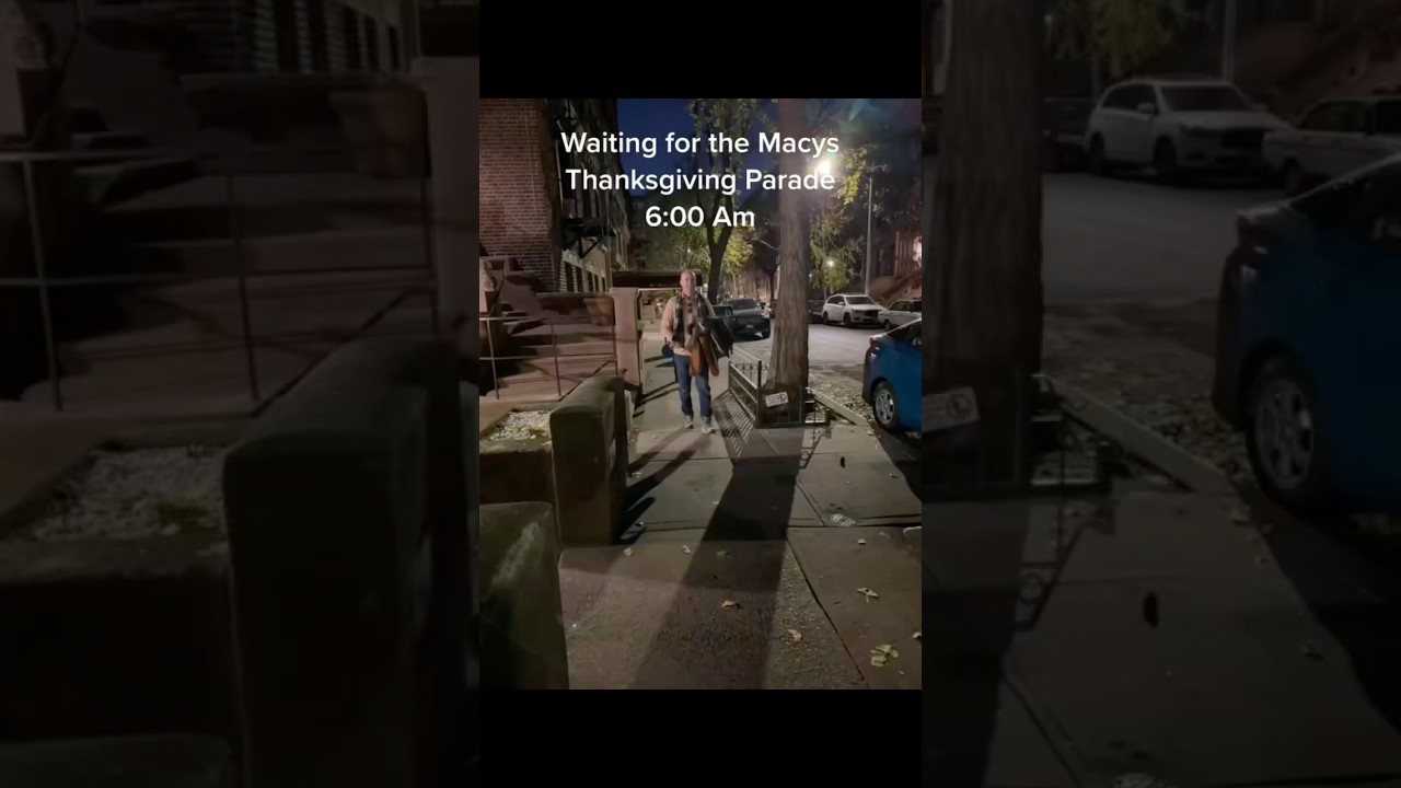 Watch Macy's Thanksgiving Parade in NYC 🎉