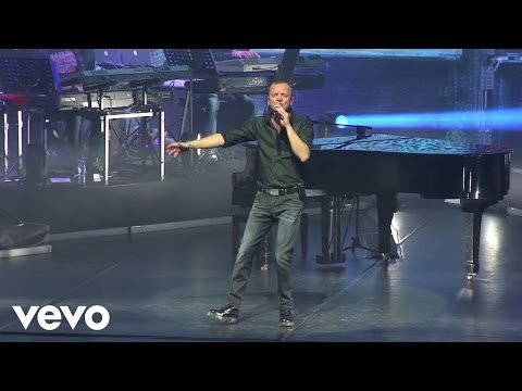 Gigi D'Alessio - 'A città 'e pulecenella (Videoclip) ft. Dear Jack