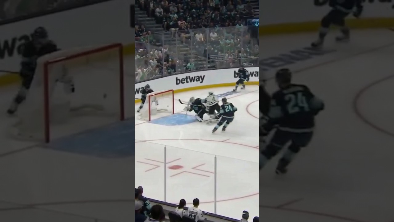 NHL Highlights - Seattle Kraken VS Dallas Stars - WOW 😲 #shorts #nhl #sports