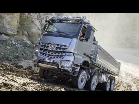 2021 Mercedes Arocs 8x8 Off-Road Test Drive 🚚