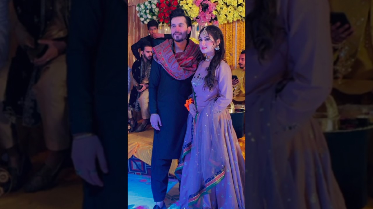 Aruba Mirza and Husband | Showbiz Life π¬