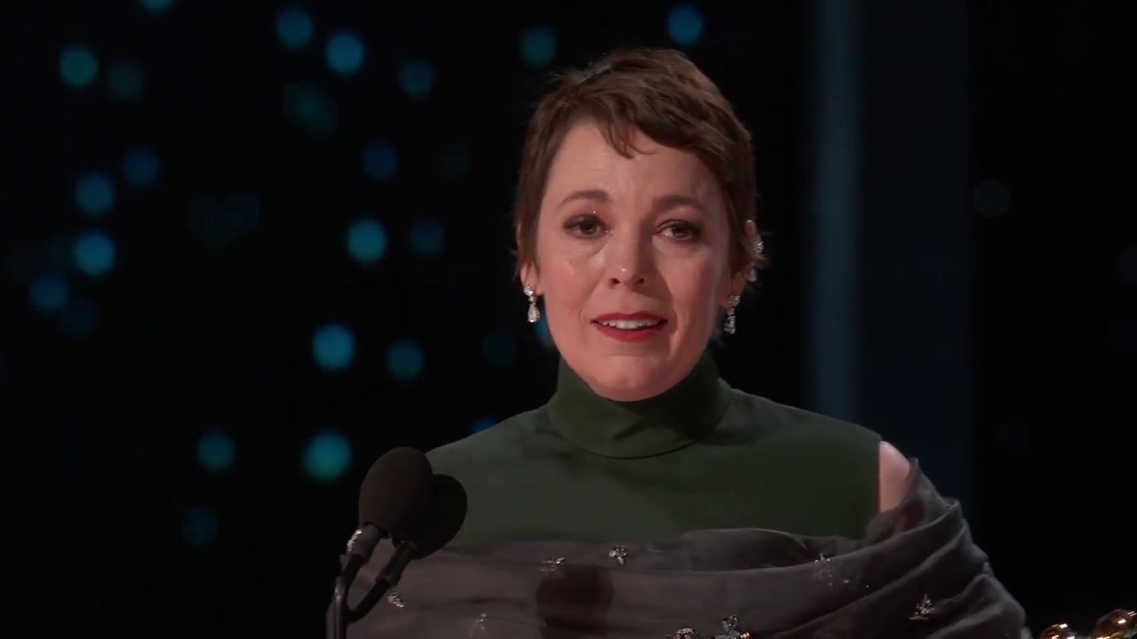 Olivia Colman Wins Best Actress at 2019 Oscars 🎬