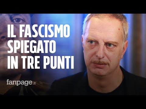 Il fascismo secondo Antonio Scurati: "Fu Mussolini a coniare il termine antipolitica"